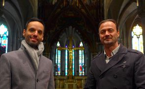 Star-DJ/Komponist Sergio Manoel Flores (l.) und „Electric Church“-Gründer Robert Otto  im Linzer Mariendom